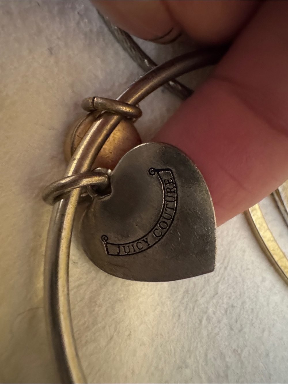 Pre- Own Juicy Couture Silver Tone Heart Charm Bangle Set with Logo Discs - Picture 6 of 9